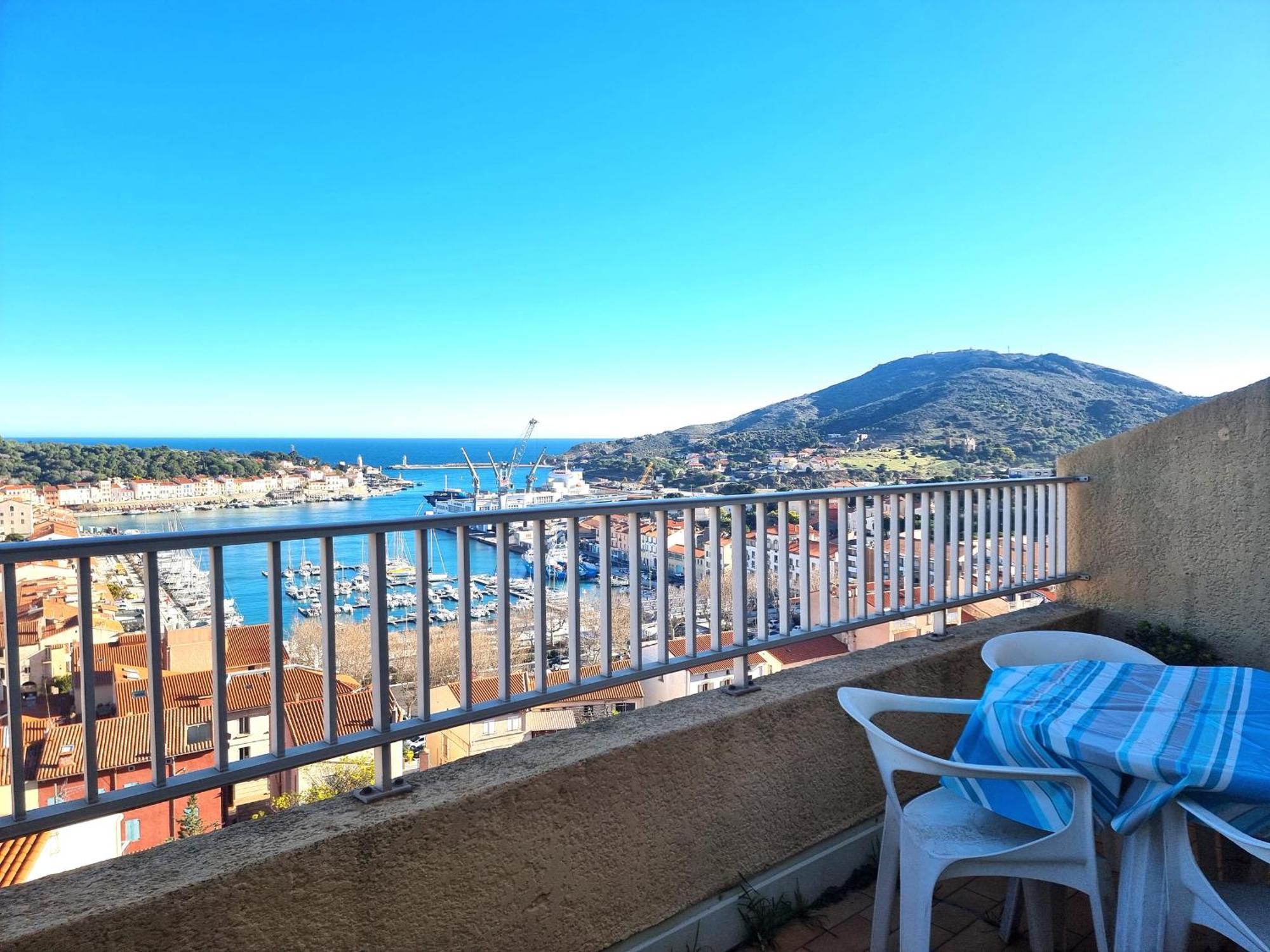 Port-Vendres: Studio Cabine Avec Terrasse, A 2 Pas Du Port - Fr-1-309-256 Пор-Вандр Экстерьер фото